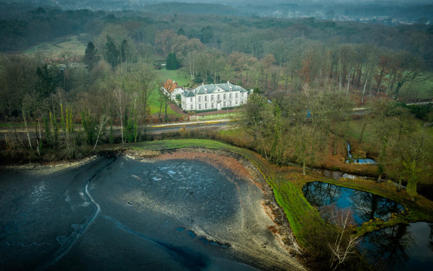 Kasteel Terlaemen, Belgium